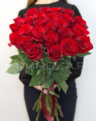 25 красных высоких роз #DM17