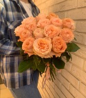 Букет из 15 пионовидных роз Шиммер #R035