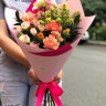 Букет ассорти из диантусов и кустовых роз 