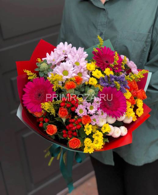 Сборный букет "Карнавал красок"