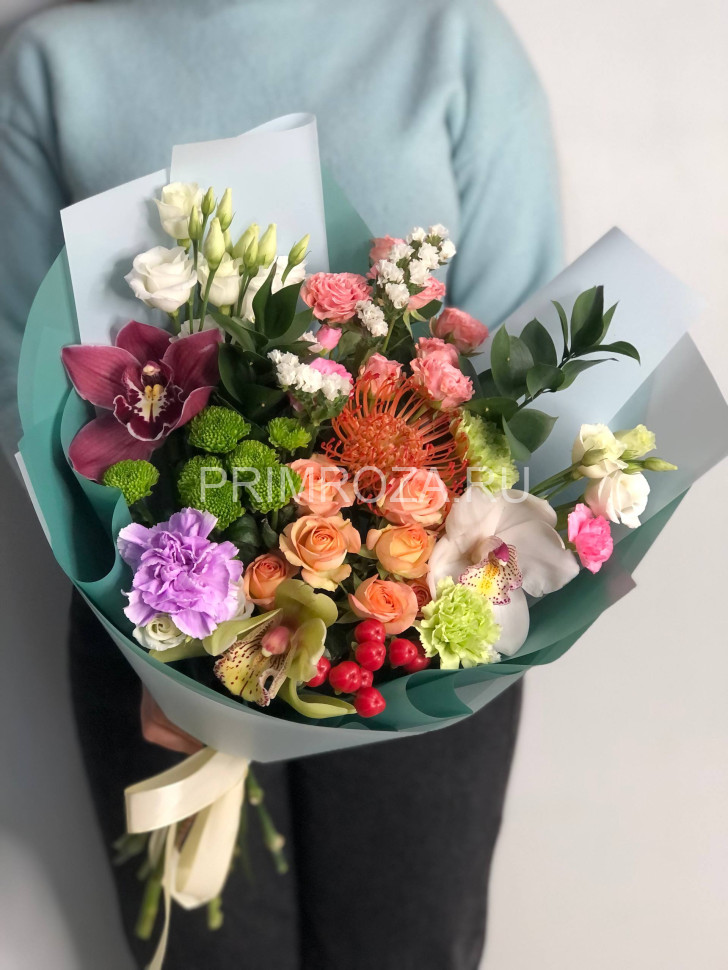 Цветы c доставкой во Владивостоке <br>Экзотический букет с нутаном и орхидеей #В15821 