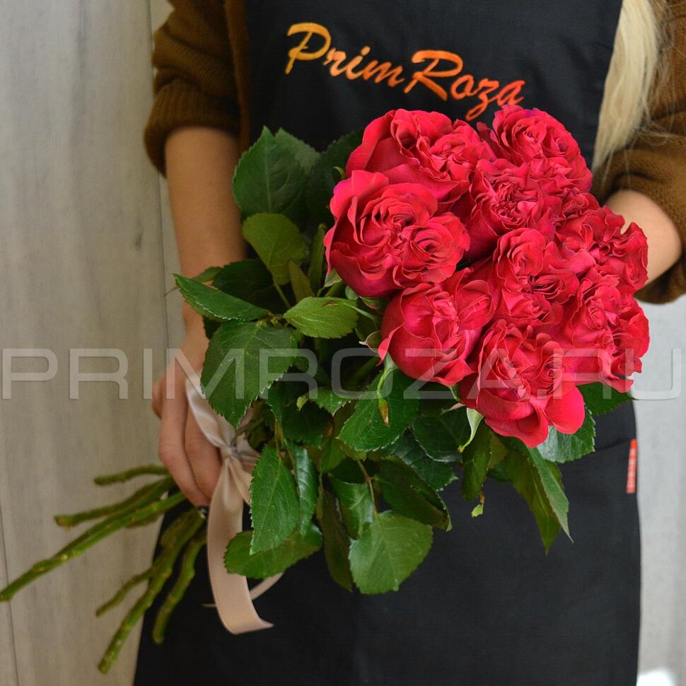 Цветы c доставкой во Владивостоке <br>Букет из пионовидных роз #R034 