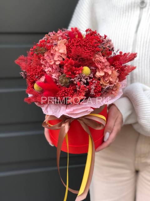 Сборный букет из сухоцветов в тубусе#S015 