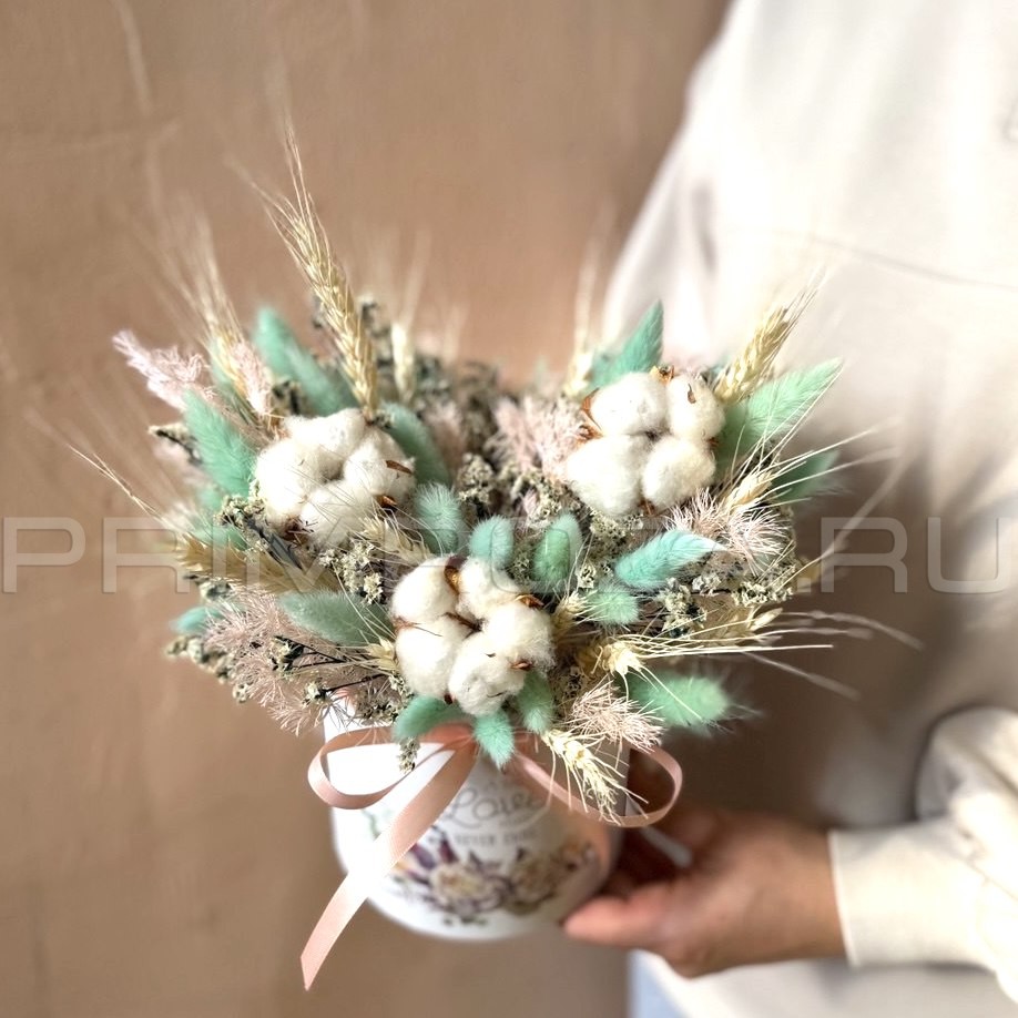 Цветы c доставкой во Владивостоке <br>Букет из сухоцветов в декоративной коробке #S012