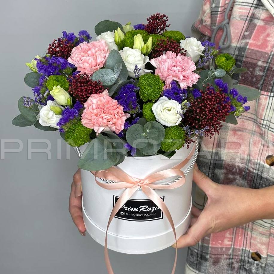 Цветы c доставкой во Владивостоке <br>Сборный букет в декоративной коробке #A8204 