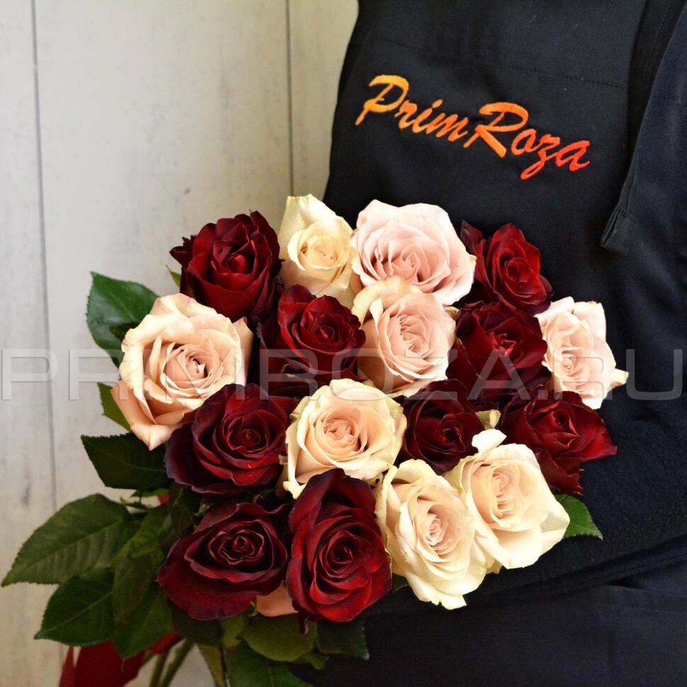 Букет из 17 роз #R5219 доставка во Владивостоке фото 1 — Primroza