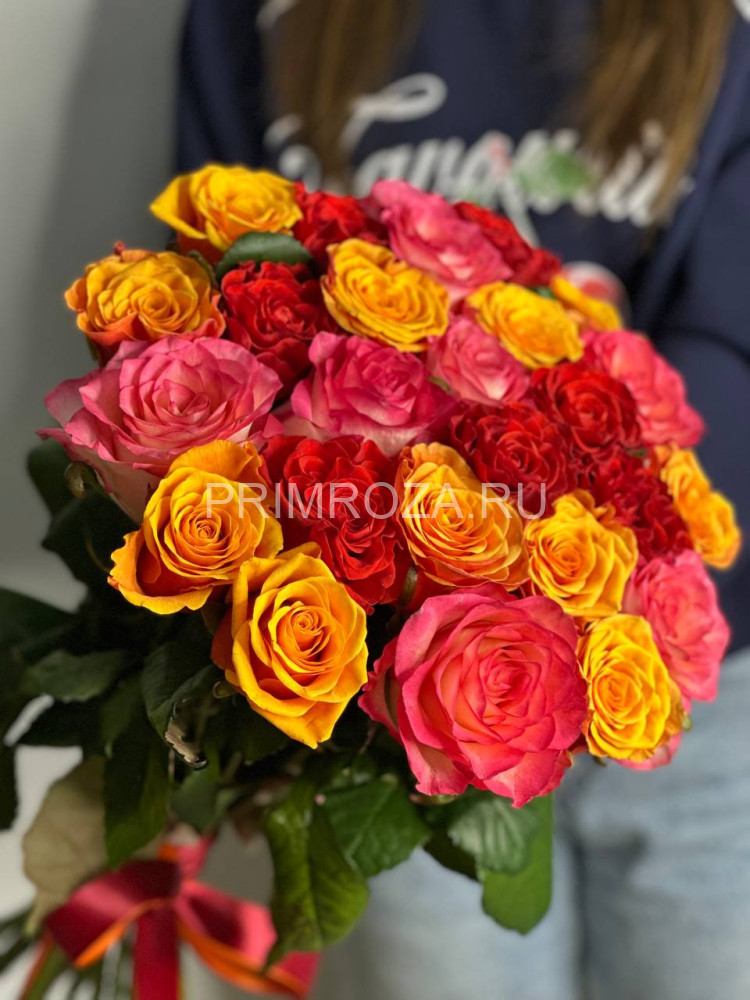 Букет из 25 роз микс