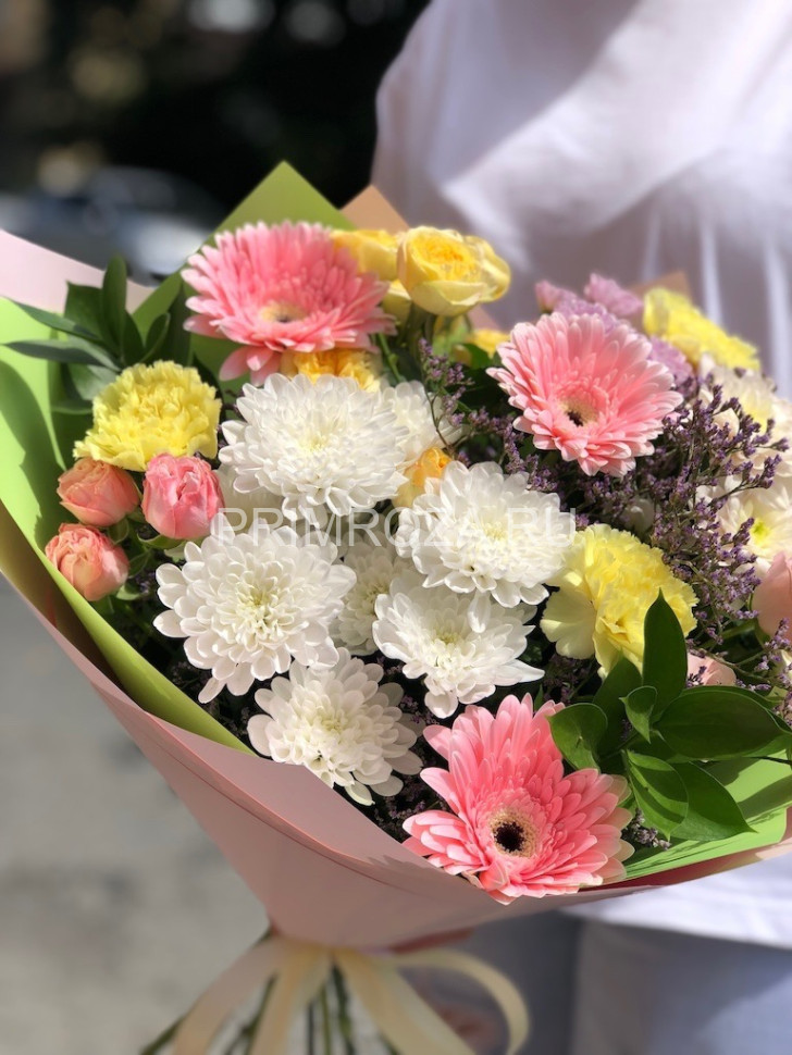Цветы c доставкой во Владивостоке <br>Сборный нежный букет с герберами #A6651 