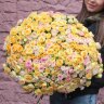 Букет из 101 кустовой розы #R9056