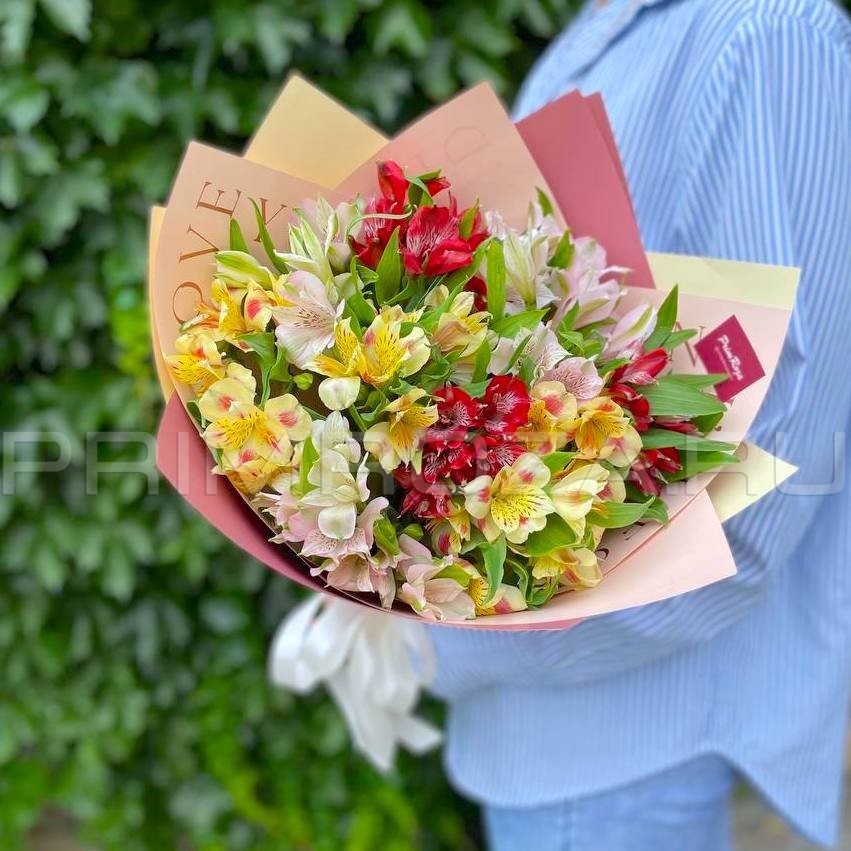 Цветы c доставкой во Владивостоке <br>БУКЕТ ИЗ АЛЬСТРОМЕРИИ  #A3312 
