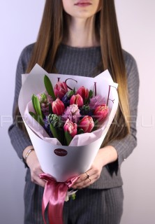 Ассорти с пионовидными тюльпанами "Весенний поцелуй" 