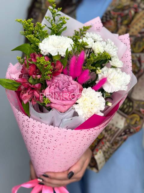 Букет с пионовидной розой