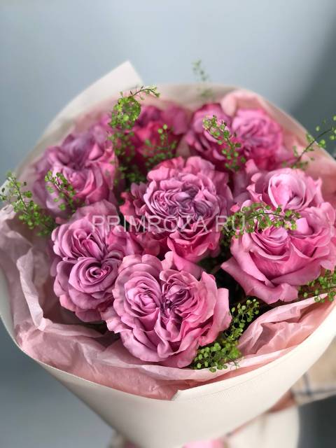 Букет пионовидных роз 