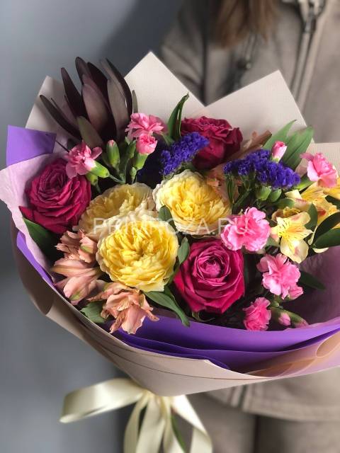 Сборный букет с пионовидной розой #A0024