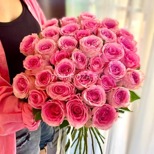 Букет из 35 нежно- розовых роз 