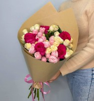 Букет из роз и кустовых роз #R00593