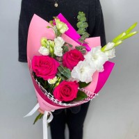 Сборный яркий букет с гладиолусом #A5842 
