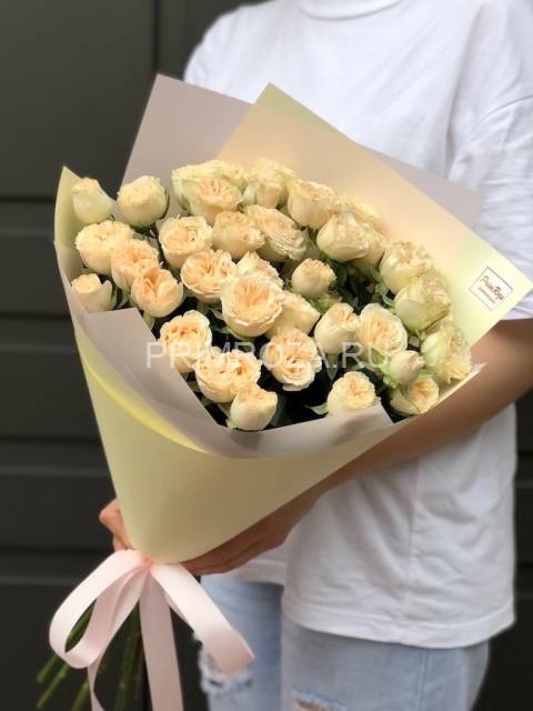 Букет из 9 кустовых пионовидных роз #6672 2