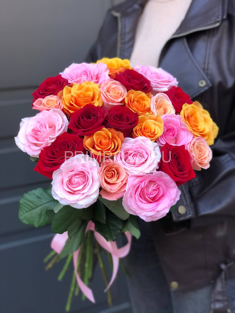 Букет из 25 роз микс  