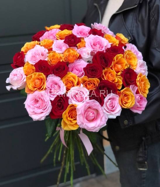 Букет из 51 розы микс