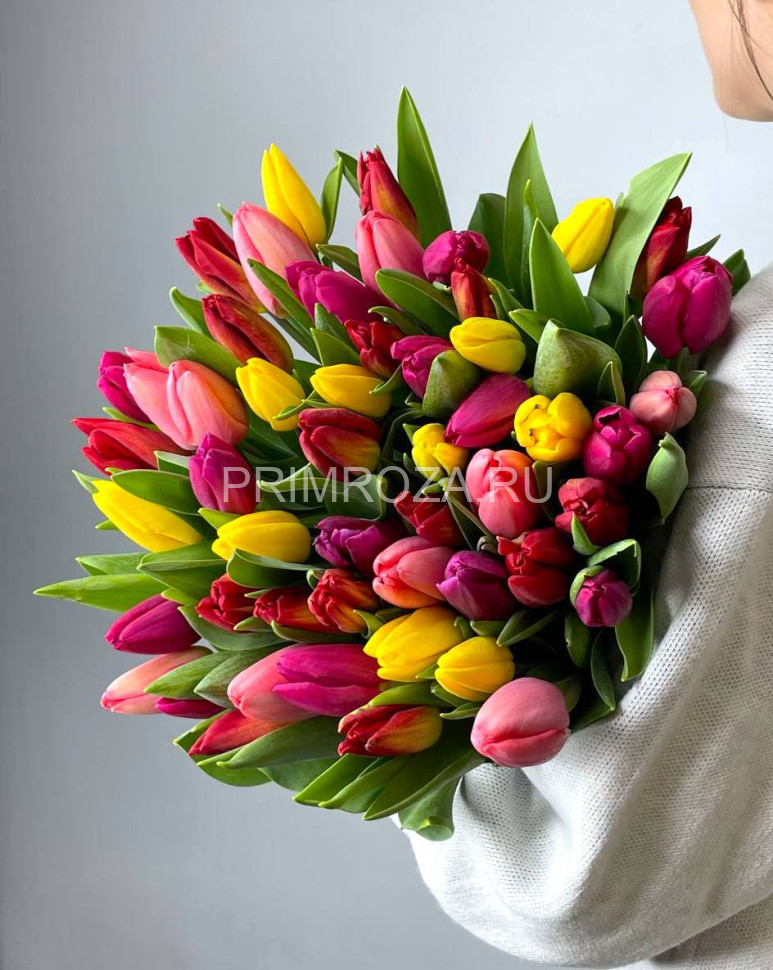Цветы c доставкой во Владивостоке <br>Тюльпаны микс (51 шт)  