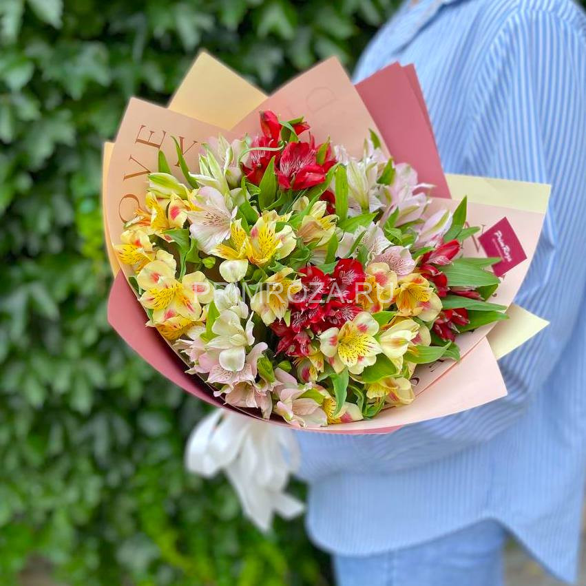 #M016 БУКЕТ ИЗ АЛЬСТРОМЕРИИ
