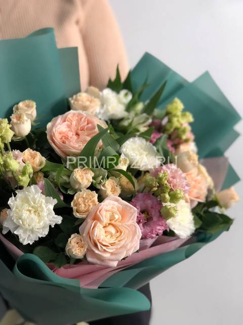 Сборный букет "Изумрудный прибой"