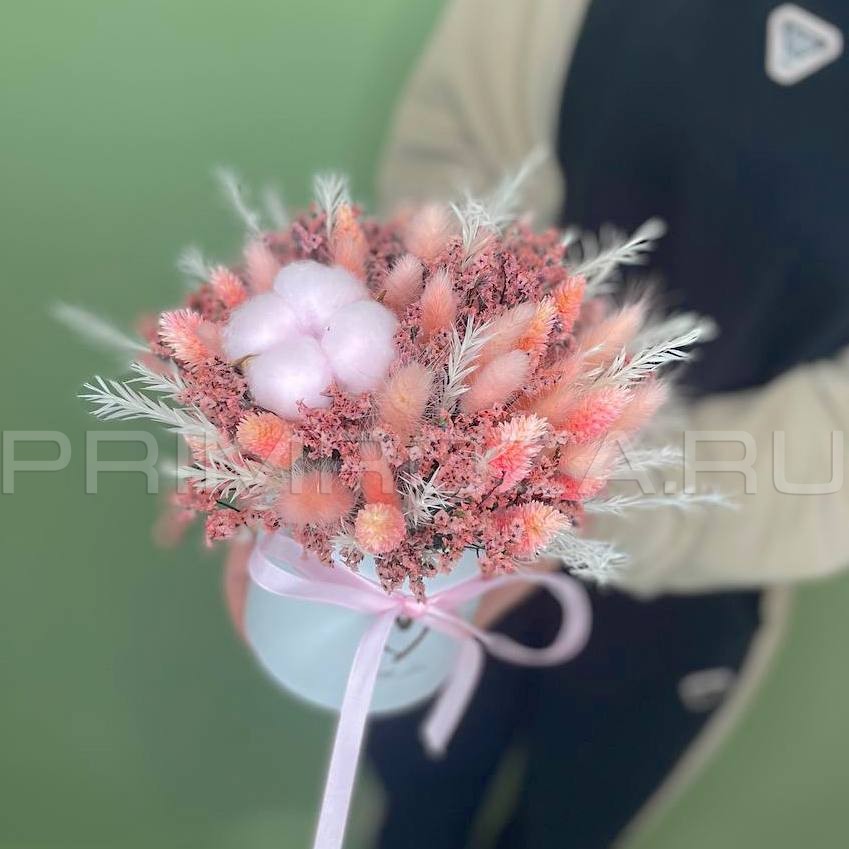 Букет из сухоцветов в декоративной коробке #S0126