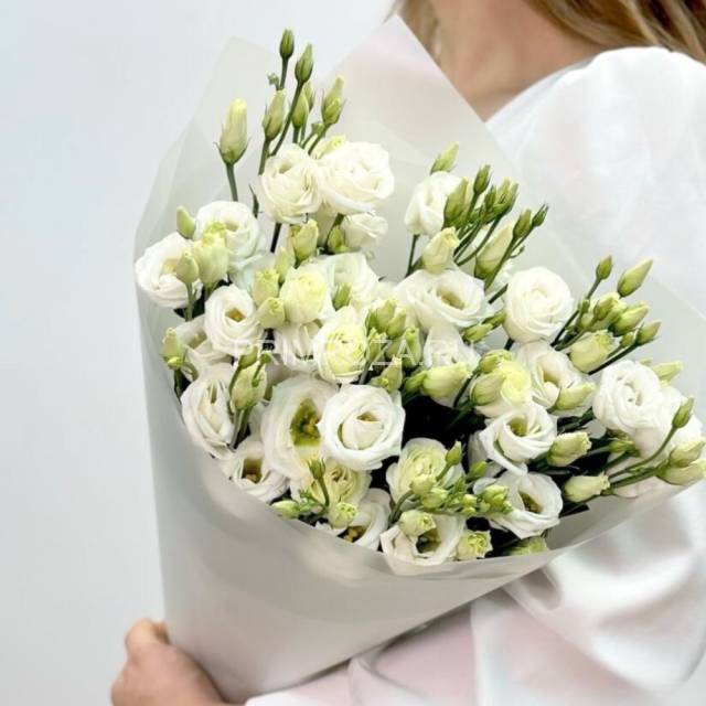 Букет из 11 эустом 