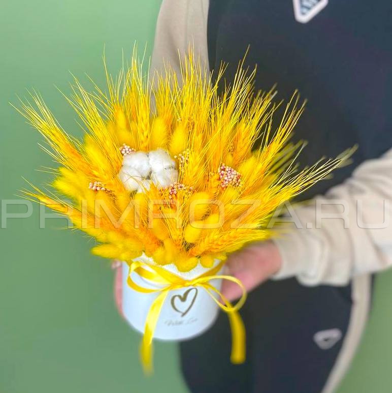 Букет из сухоцветов в декоративной коробке #S0128