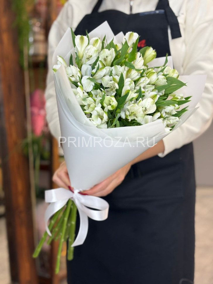 Цветы c доставкой во Владивостоке <br>Букет из 7 альстромерий 