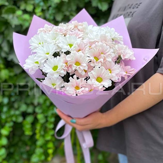 Цветы c доставкой во Владивостоке <br>Букет-комплимент из ромашковой хризантемы #V004  