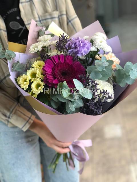 Сборный букет с герберой #6840