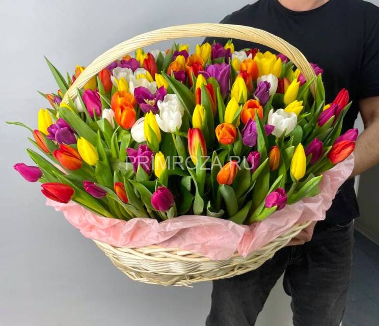 #M020 Корзина из 101 тюльпана  