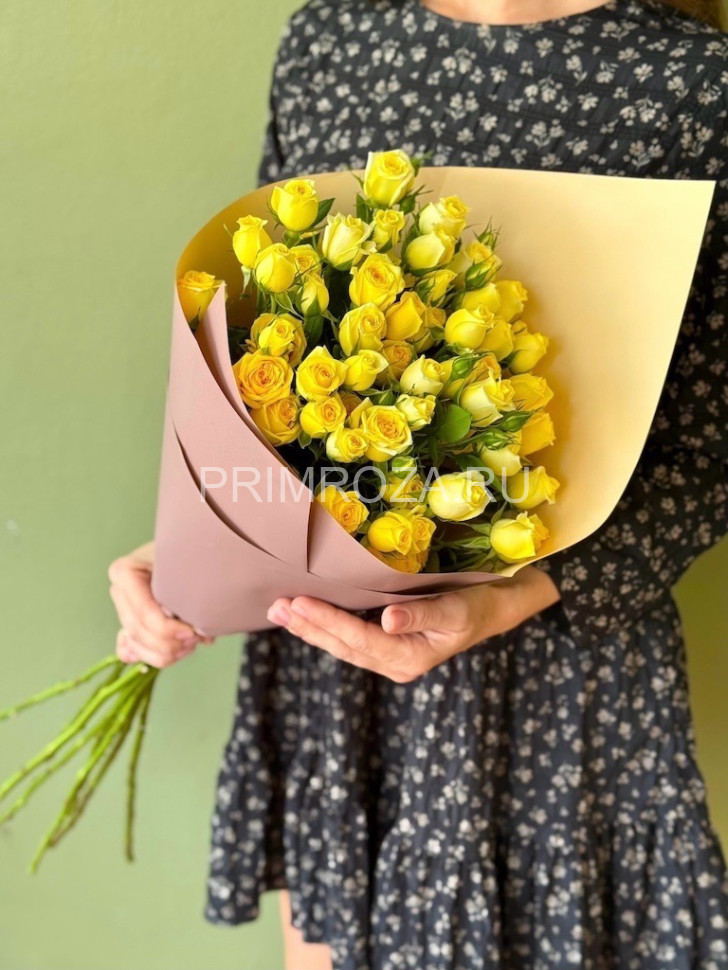 Букет из 9 кустовых роз 