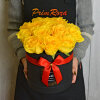 Букет из желтых роз в шляпной коробке #R00601 доставка во Владивостоке фото 1 — Primroza