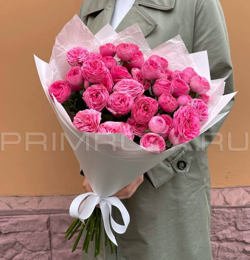 Цветы c доставкой во Владивостоке <br>Букет из кустовой розы 