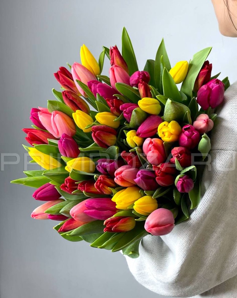 Цветы c доставкой во Владивостоке <br>#M03 Тюльпаны микс (51 шт) 