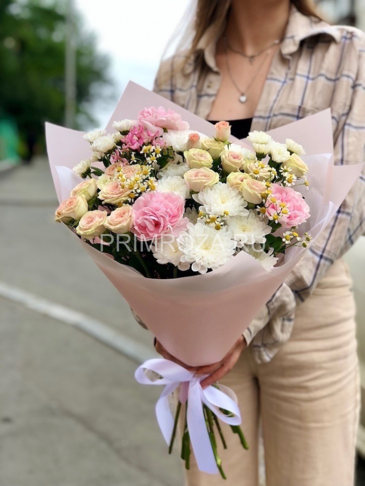 Цветы c доставкой во Владивостоке <br>#DV016 Нежный букет-ассорти 