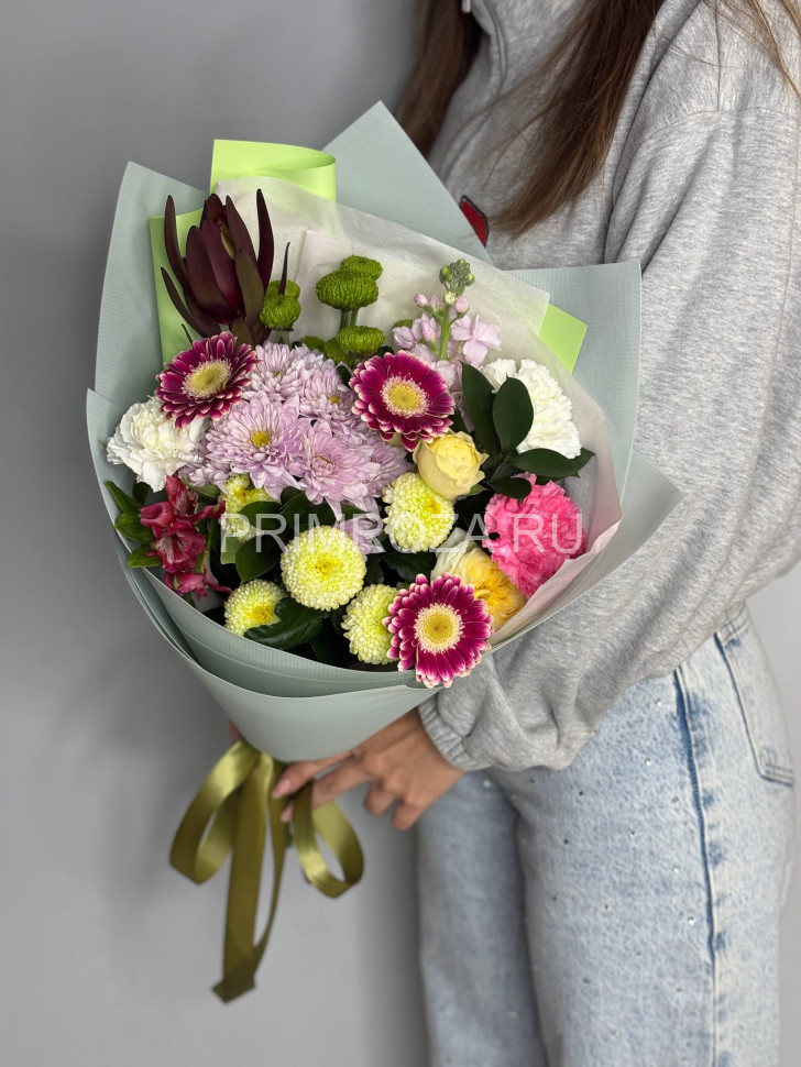 Цветы c доставкой во Владивостоке <br>Сборный букет с гермини и леукодендроном #A8913 