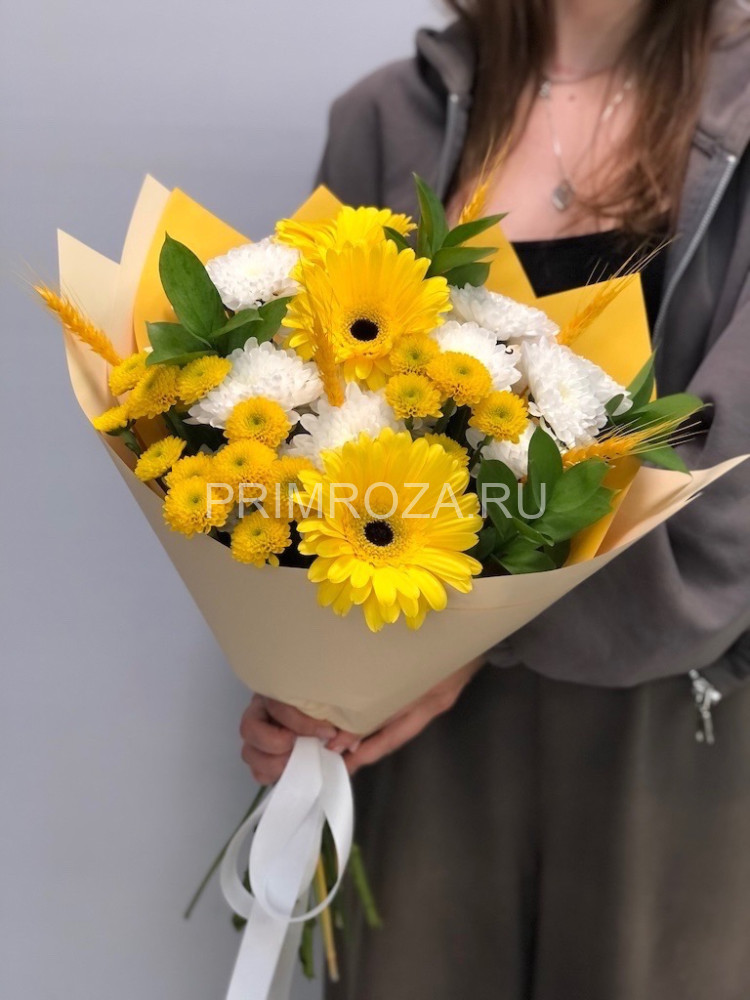 Сборный букет с герберой
