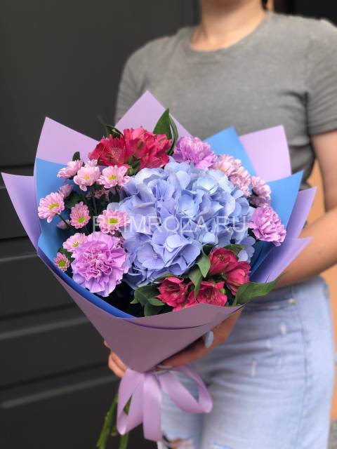 Букет с голубой гортензией #G0050