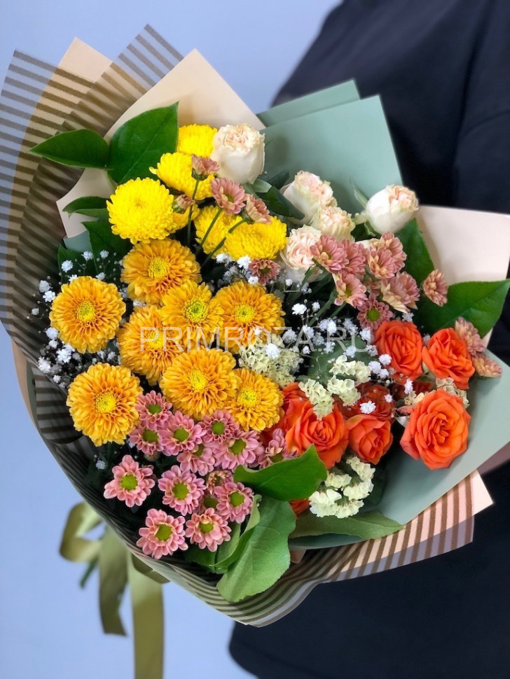 Цветы c доставкой во Владивостоке <br>Букет из хризантем и кустовых роз #7367 