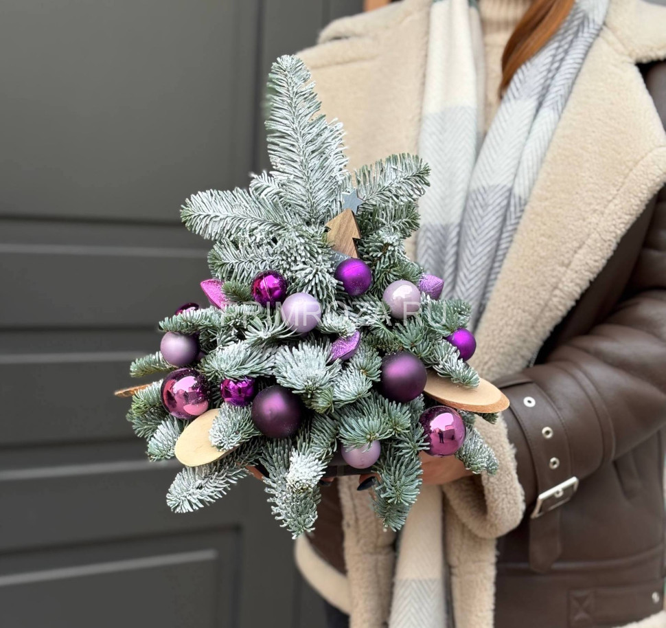 Цветы c доставкой во Владивостоке <br>Новогодняя композиция #NY0702